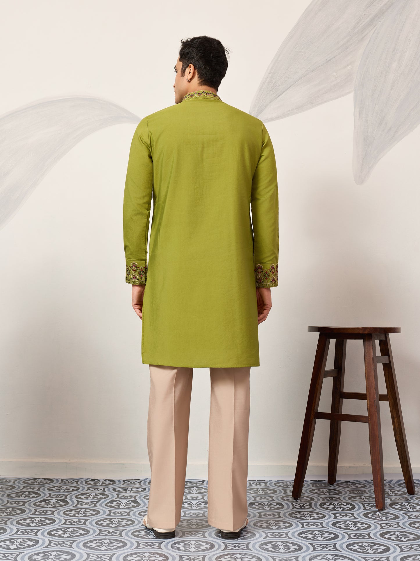 Men’s Olive Green Embroidered Kurta with Dupatta