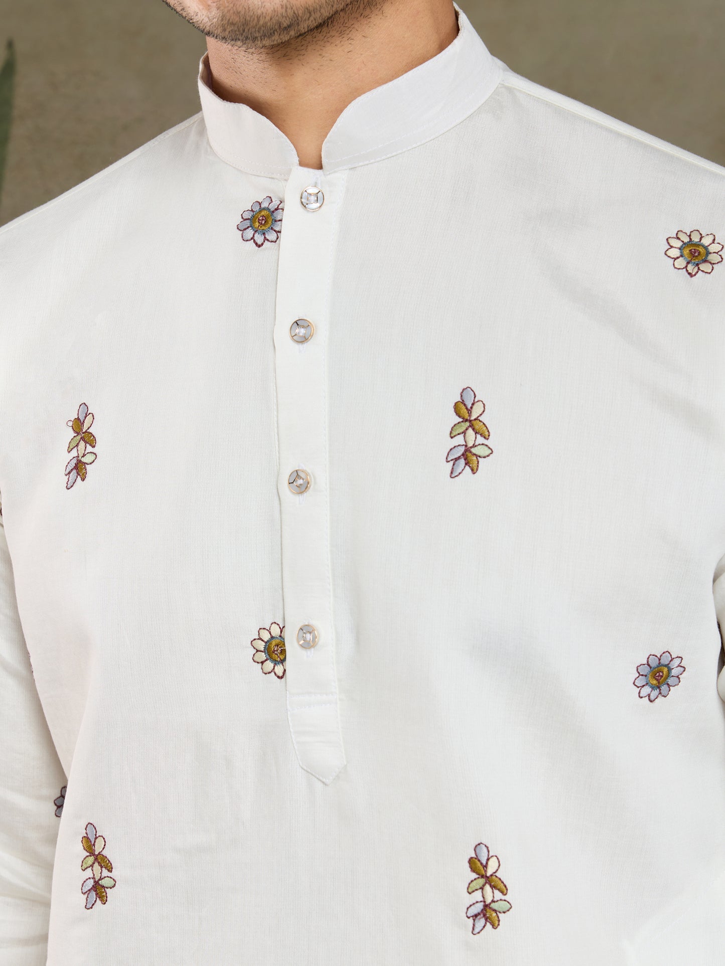 Heritage Charm White Kurta Set with Dupatta