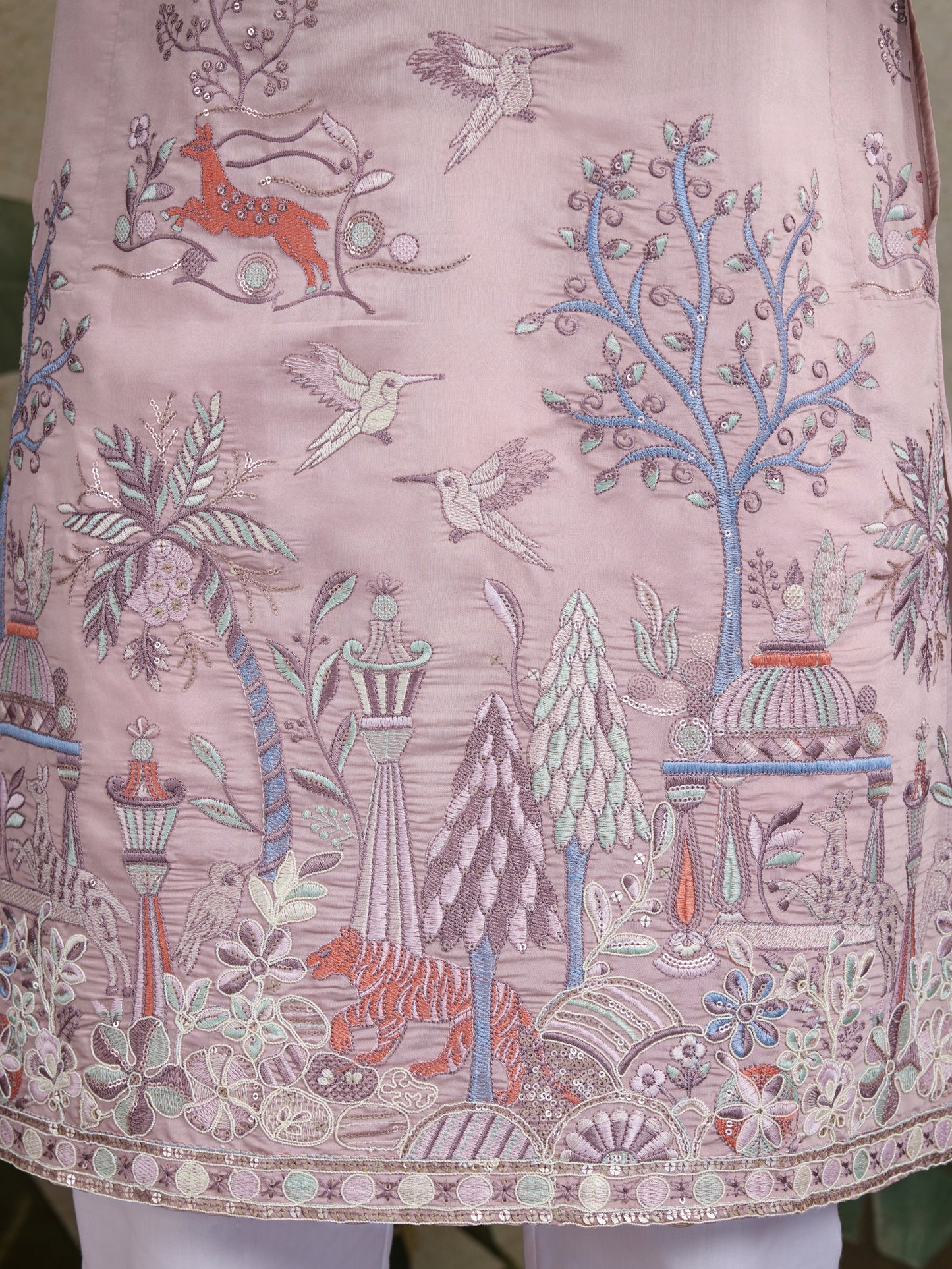 Blush Bloom Kurta – Where Tradition Meets Art