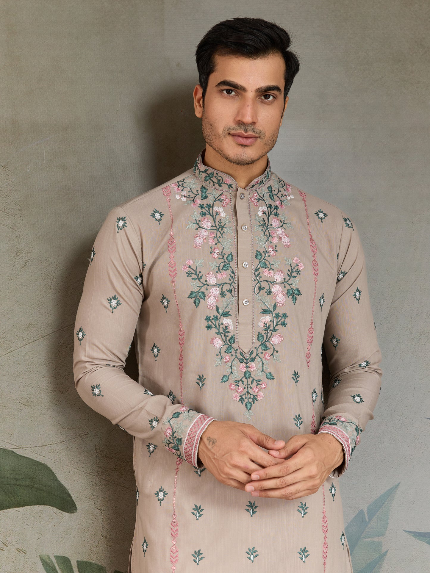 Embroidered Kurta for Men – Stylish Festive & Wedding Wear