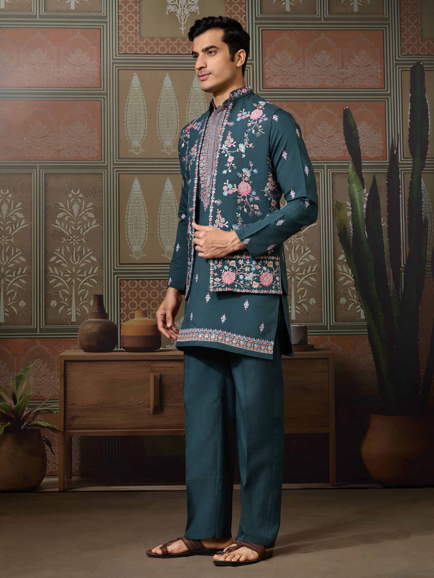 Emerald Green Floral Embroidered Kurta Set