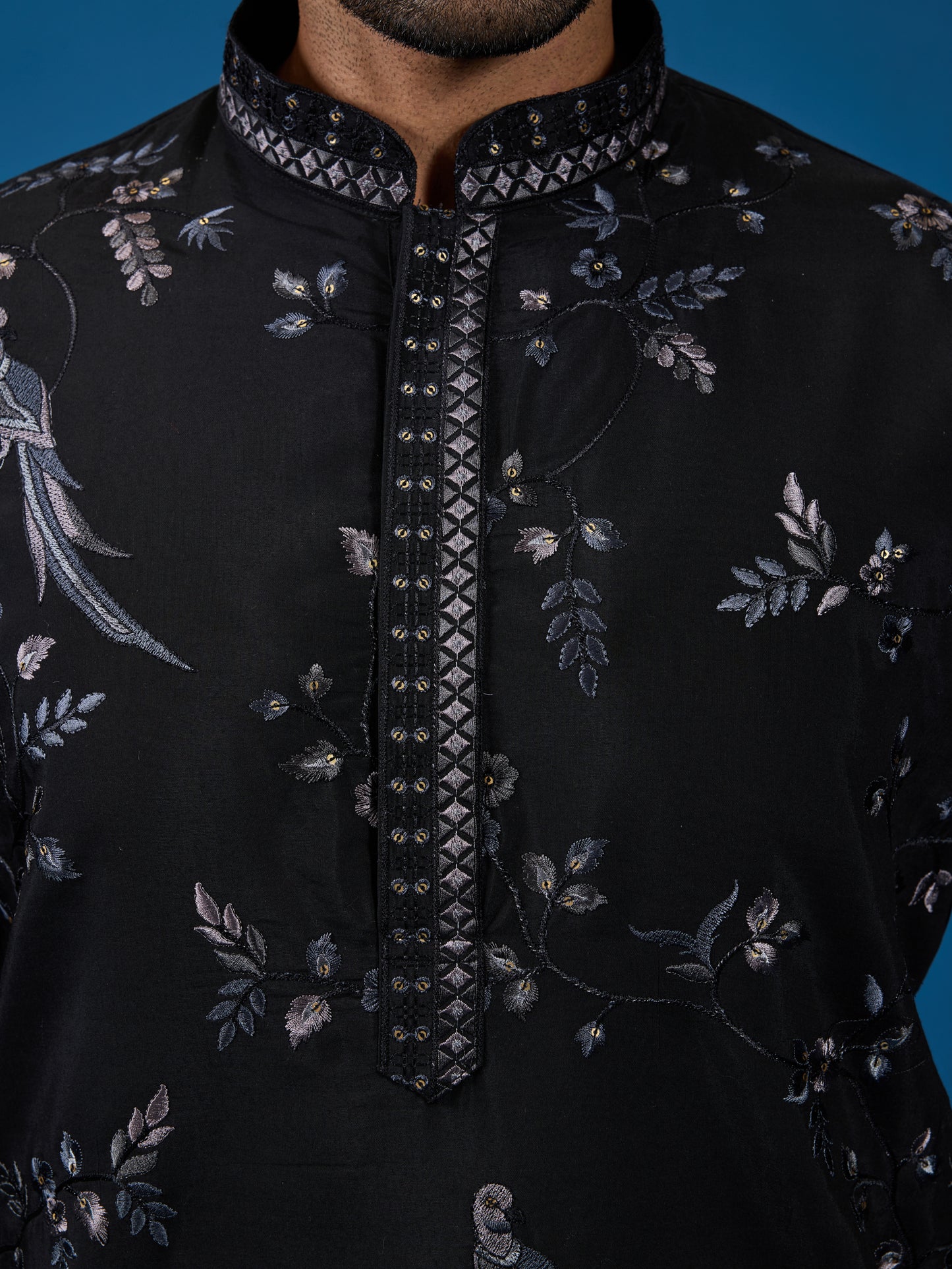 Midnight Noir Embroidered Men’s Kurta – Royal Festive Elegance