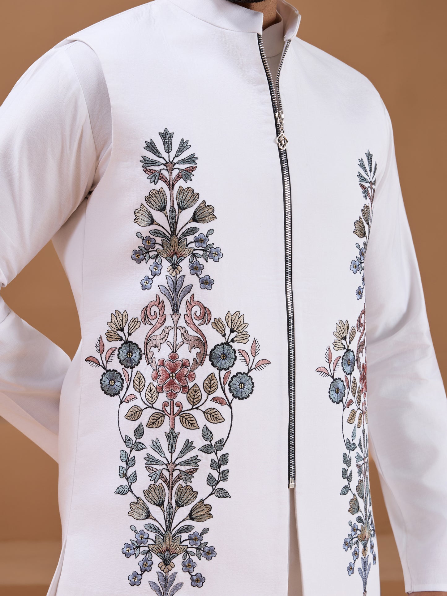 Ivory Bloom – The Embroidered Elegance Kurta Set