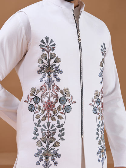 Ivory Bloom – The Embroidered Elegance Kurta Set