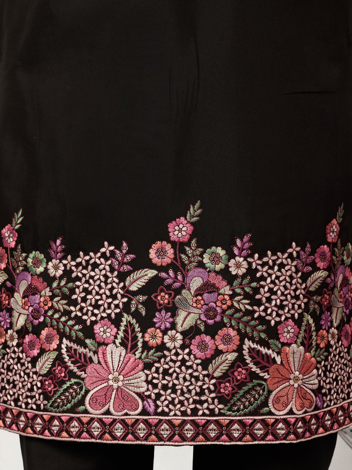 Midnight Noir Heritage Embroidered Kurta Set