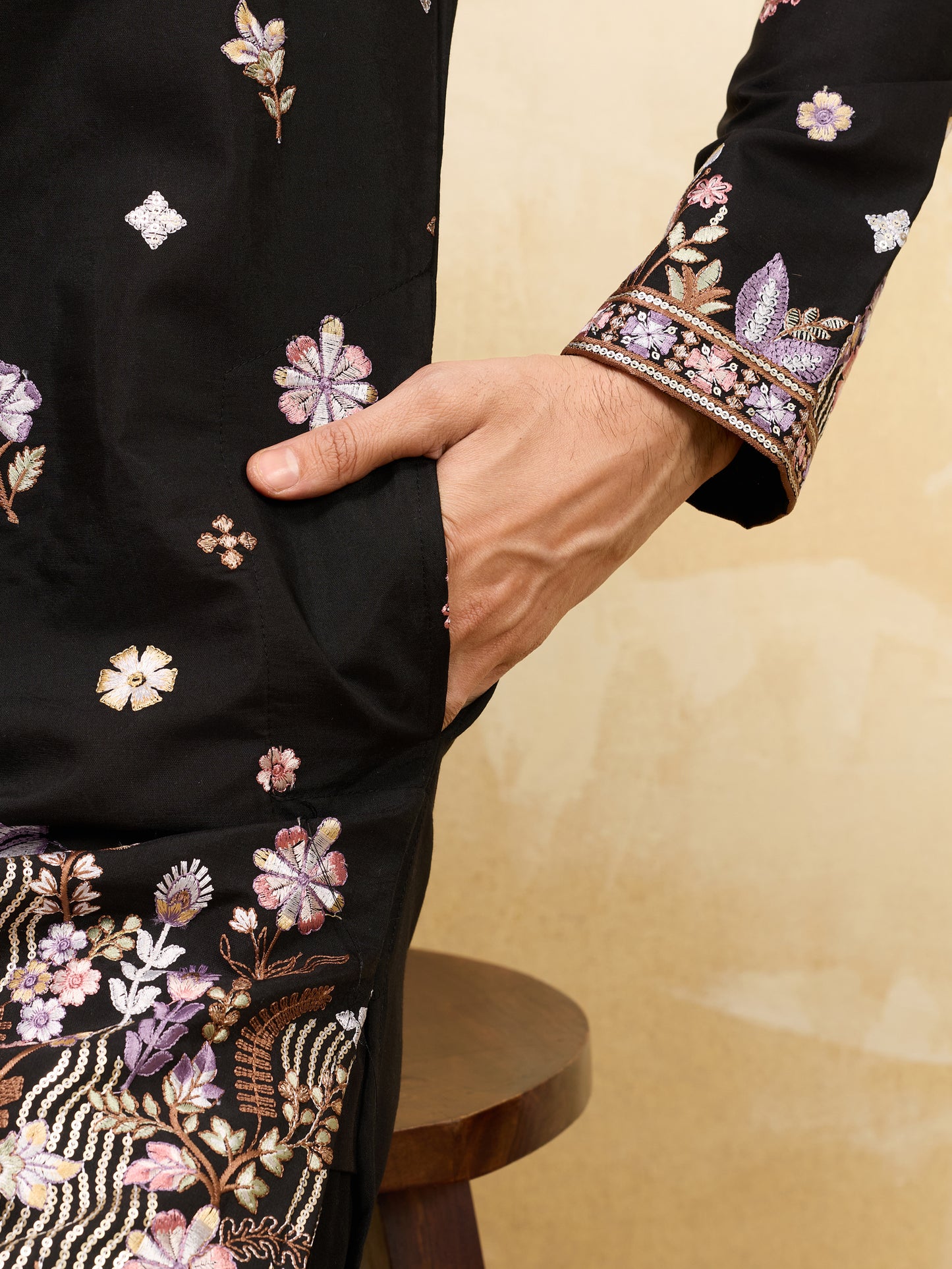 Black Floral Embroidered Kurta Set for Men – Premium Festive & Wedding Wear