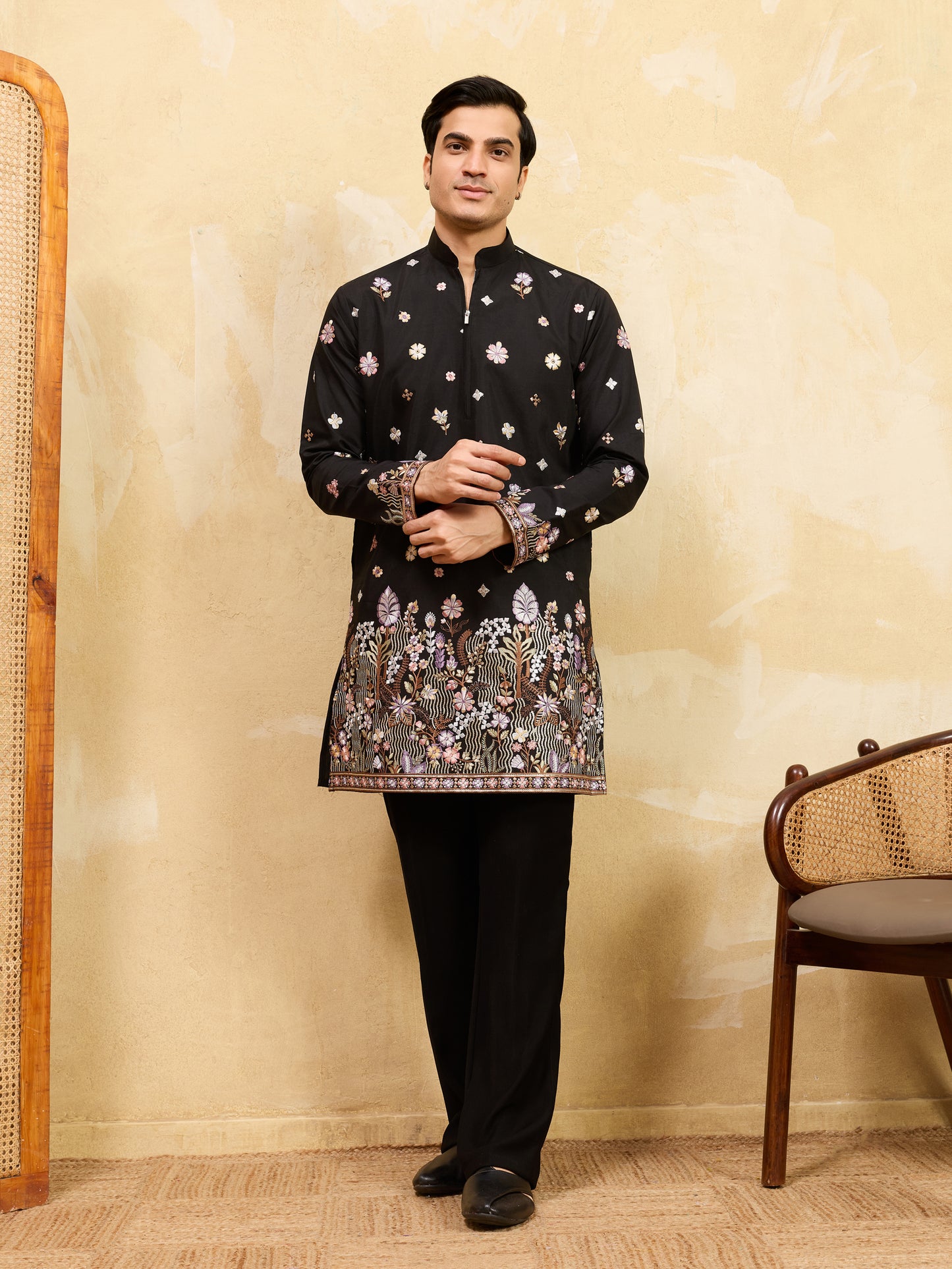 Black Floral Embroidered Kurta Set for Men – Premium Festive & Wedding Wear