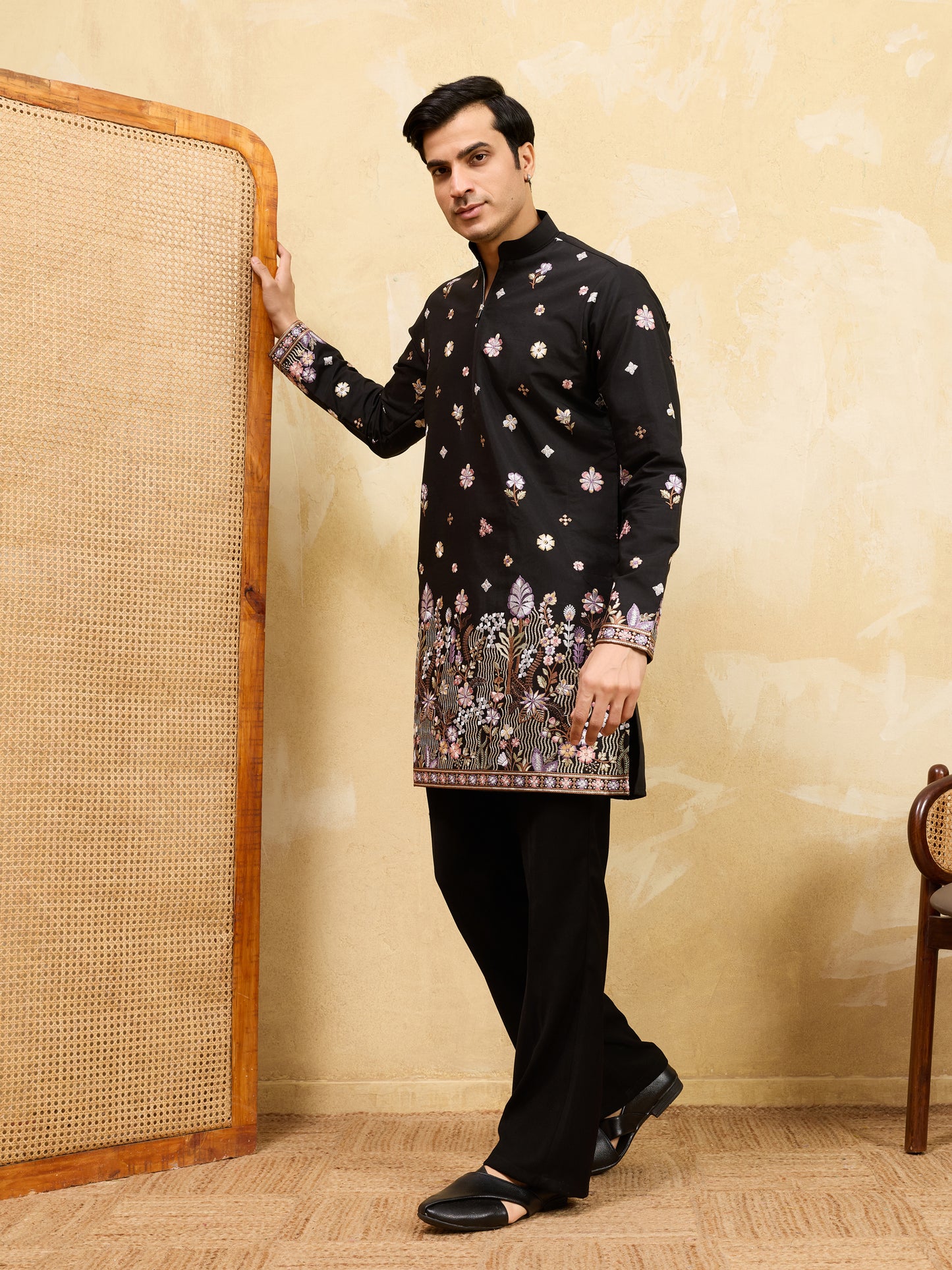 Black Floral Embroidered Kurta Set for Men – Premium Festive & Wedding Wear