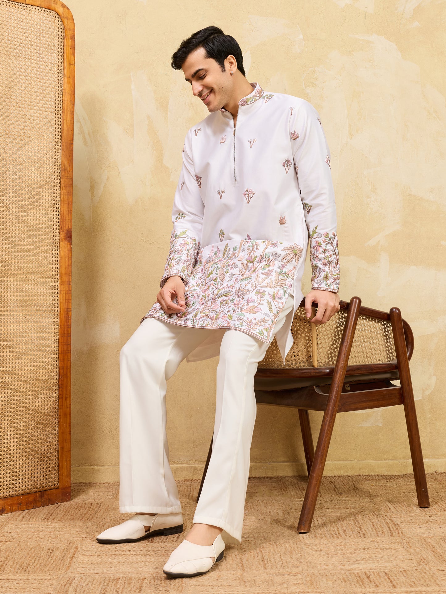 Men’s Ivory Bloom Embroidered Kurta – Luxury Ethnic Festive Wear