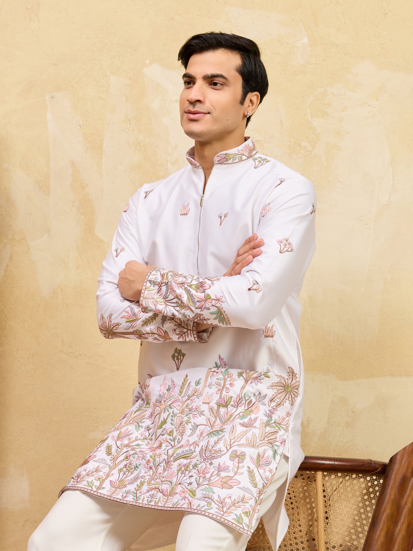 Men’s Ivory Bloom Embroidered Kurta – Luxury Ethnic Festive Wear