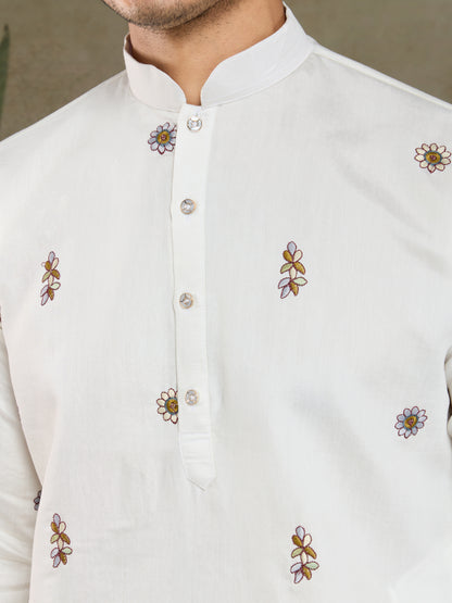 Heritage Charm White Kurta Set with Dupatta