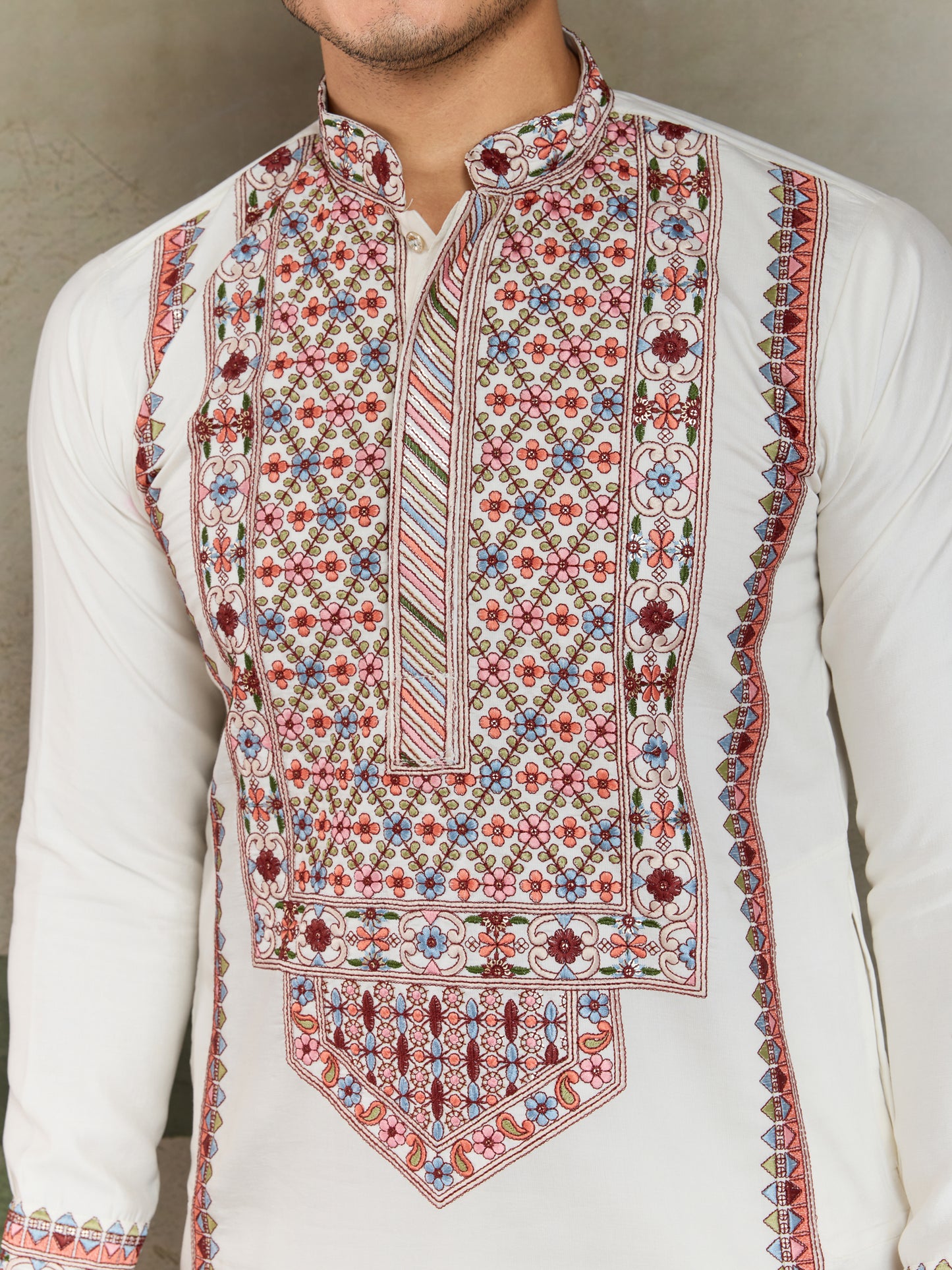 Elegant White Kurta with Multicolor Kashmiri Embroidery – Festive & Ethnic Wear