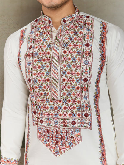 Elegant White Kurta with Multicolor Kashmiri Embroidery – Festive & Ethnic Wear
