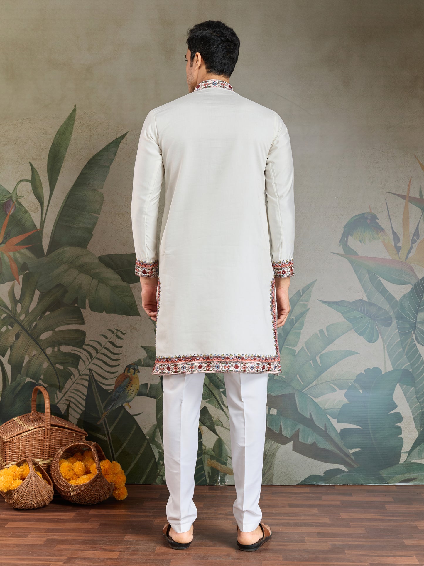 Elegant White Kurta with Multicolor Kashmiri Embroidery – Festive & Ethnic Wear