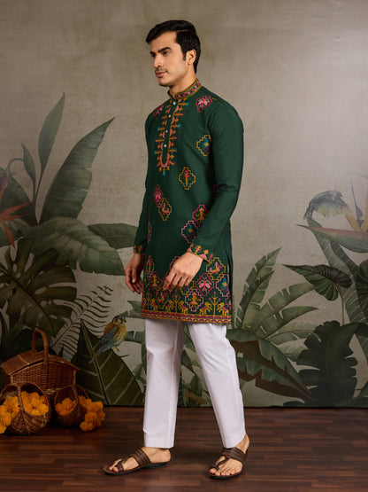 Green Embroidered Kurta for Men – Elegant Festive & Wedding Wear
