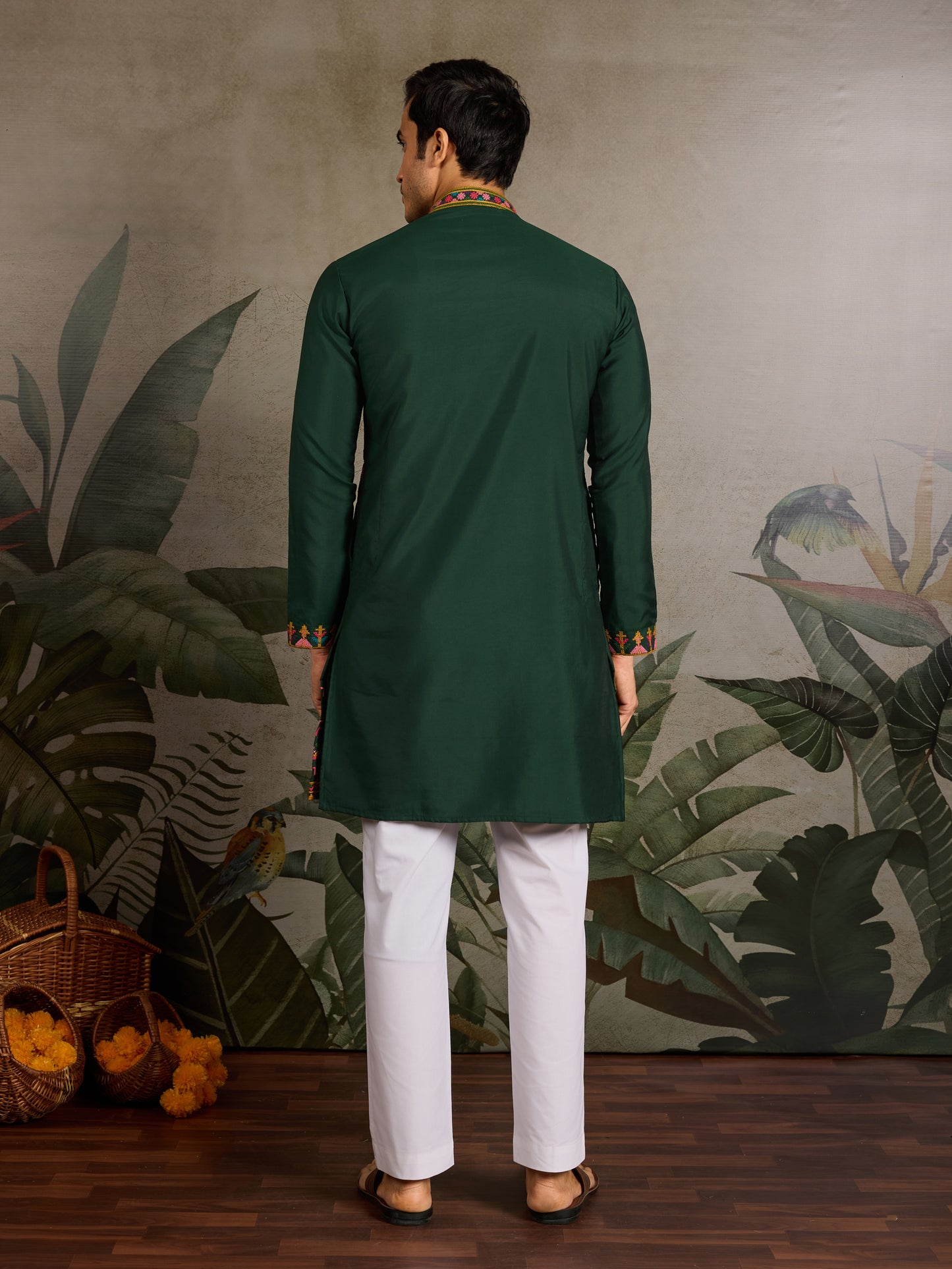 Green Embroidered Kurta for Men – Elegant Festive & Wedding Wear
