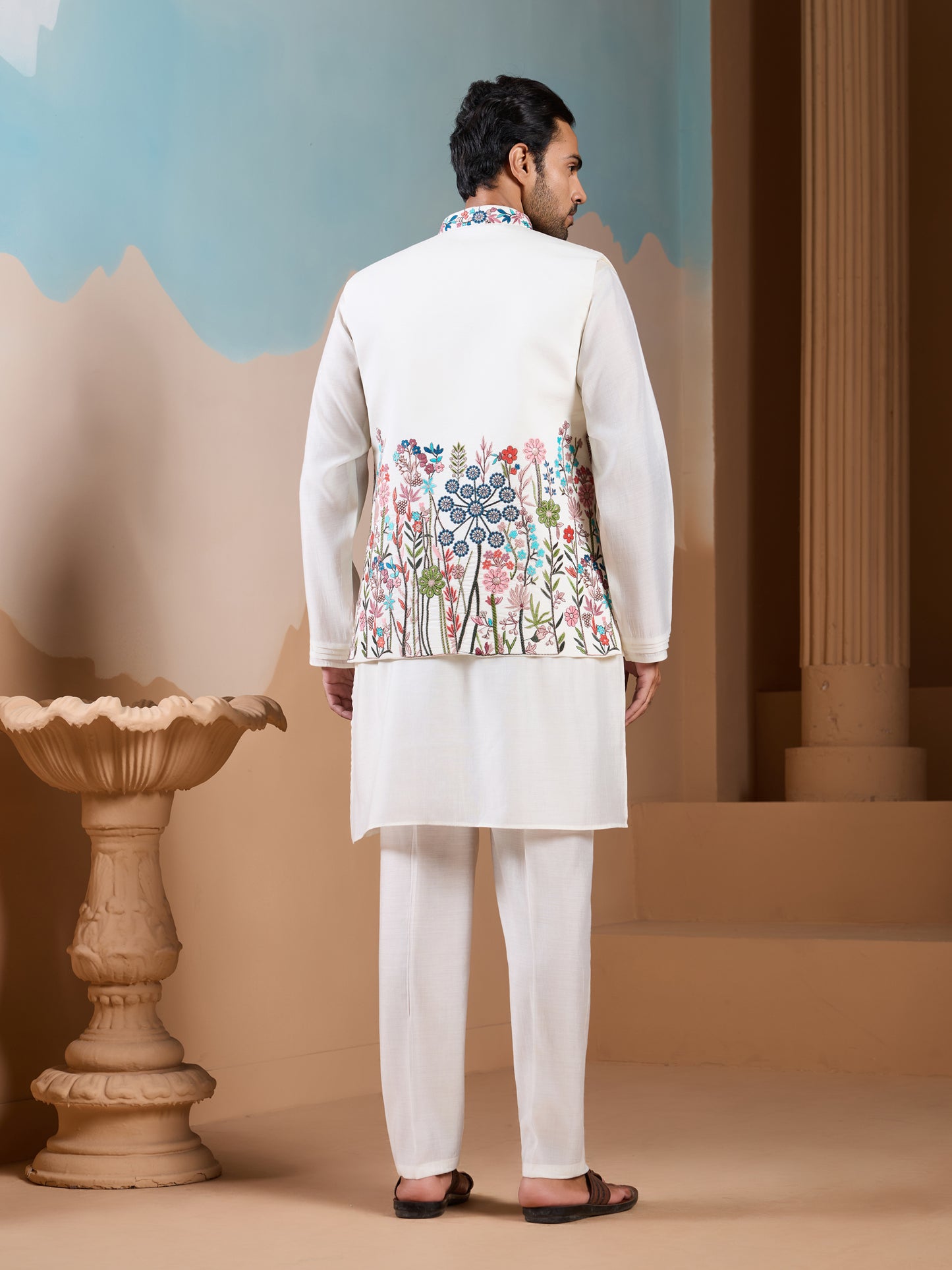 Ivory Bloom Hand-Embroidered Men’s Kurta Set – Festive Floral Elegance