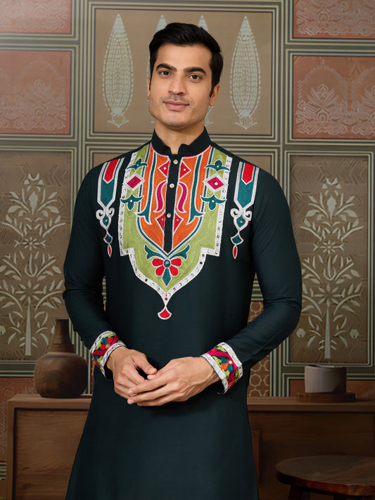 Green Pure Cotton Kurta with Multi Thread & Mirror Work