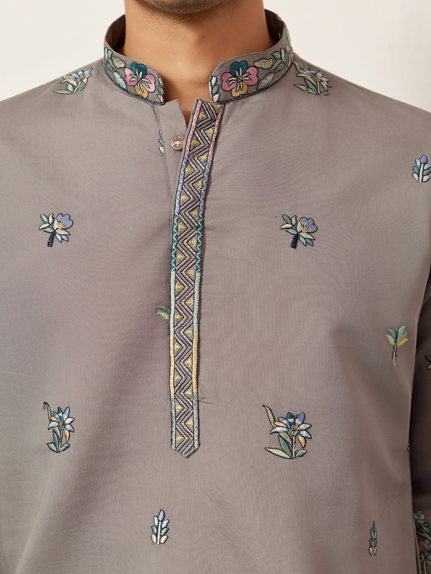 Gray Story Embroidered Kurta – Peacock & Elephant Heritage Motif