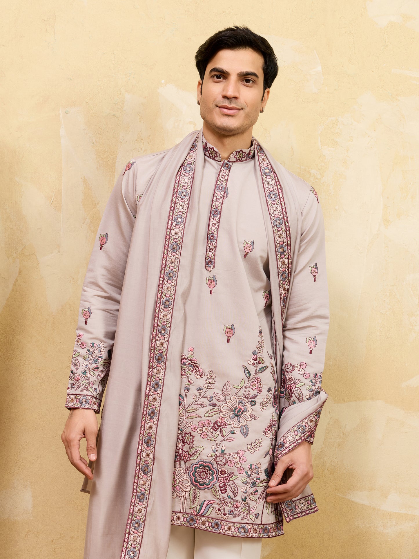 Regal Dusty Lavender Embroidered Kurta Set with Heritage Floral Detailing & Statement Dupatta