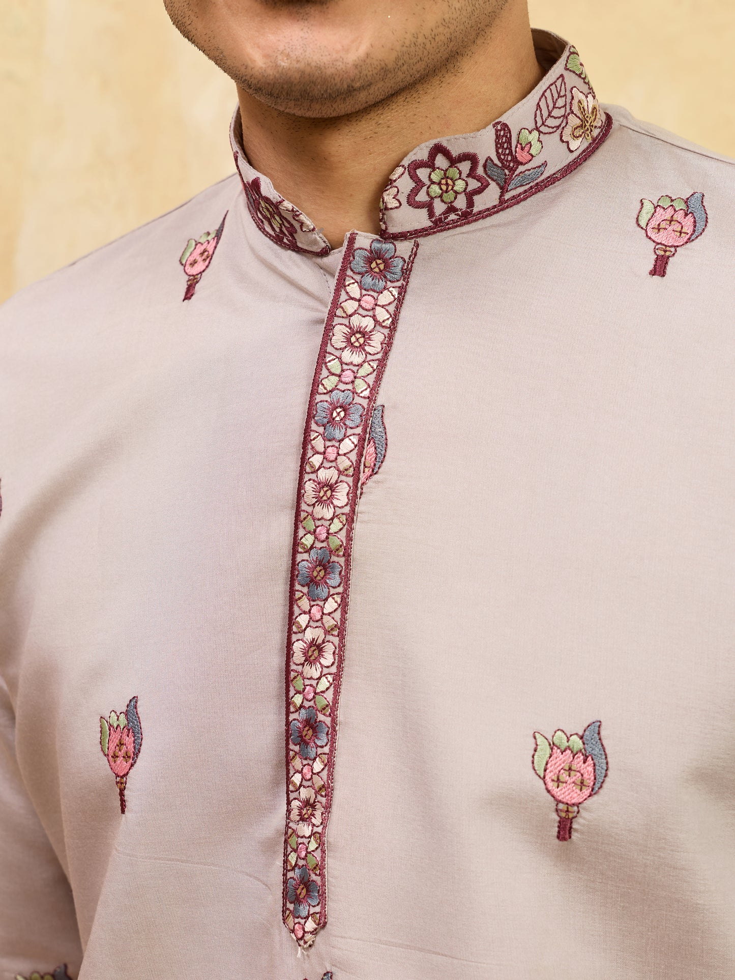 Regal Dusty Lavender Embroidered Kurta Set with Heritage Floral Detailing & Statement Dupatta