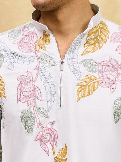 Men’s Off-White Floral Embroidered Kurta with Zipper
