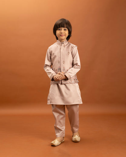 Blush Majesty Embroidered Kurta Set – Little Ustad Wedding Edit