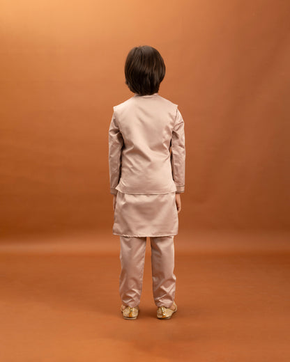 Blush Majesty Embroidered Kurta Set – Little Ustad Wedding Edit